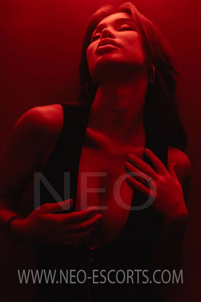 www.neo-escorts.com mina from Moldova
